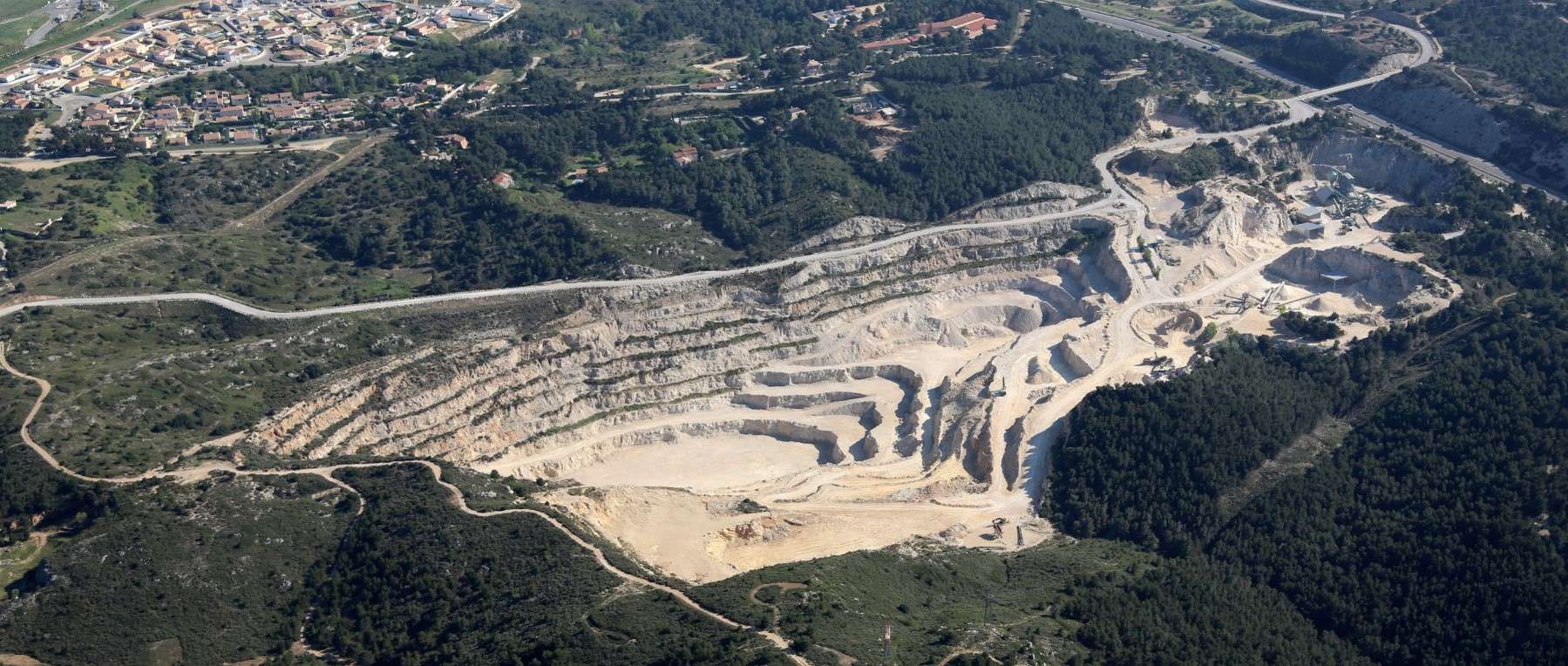   Projet d’exploitation d’une carrière de dolomie située sur la commune des PENNES MIRABEAU