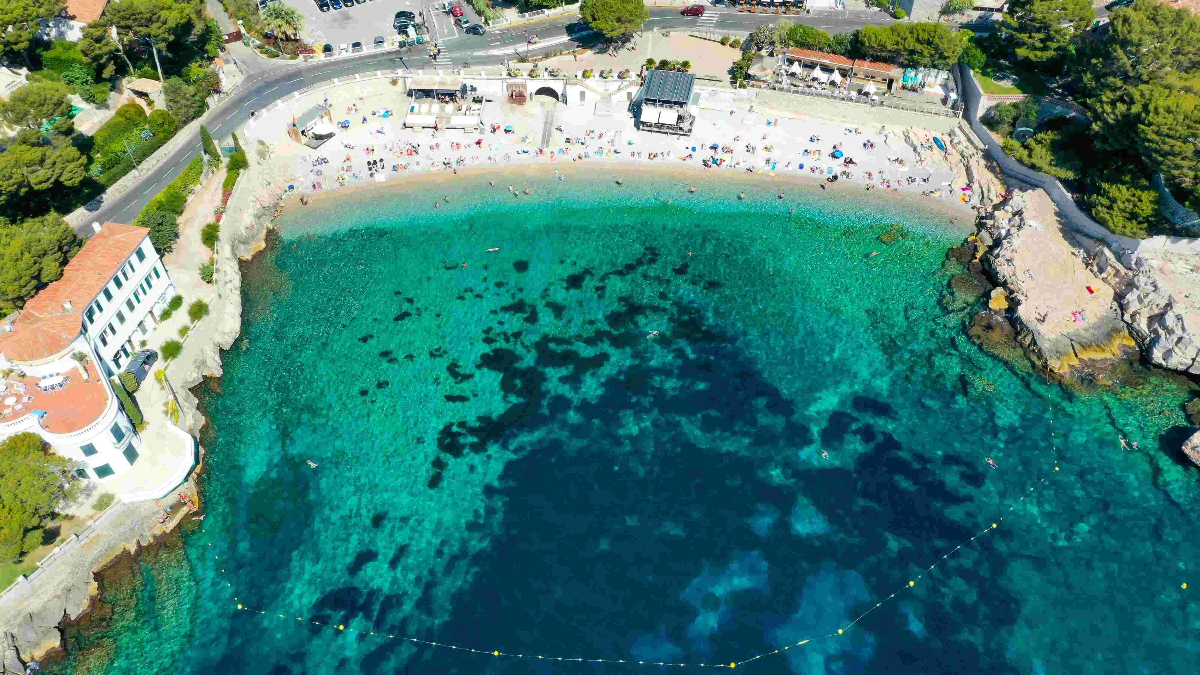   Concession des plages du Bestouan et de la Grande Mer Commune de Cassis.