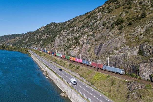   Projet de réaménagement de la plateforme de transport combiné Rail-Route de Vénissieux/ Saint Priest