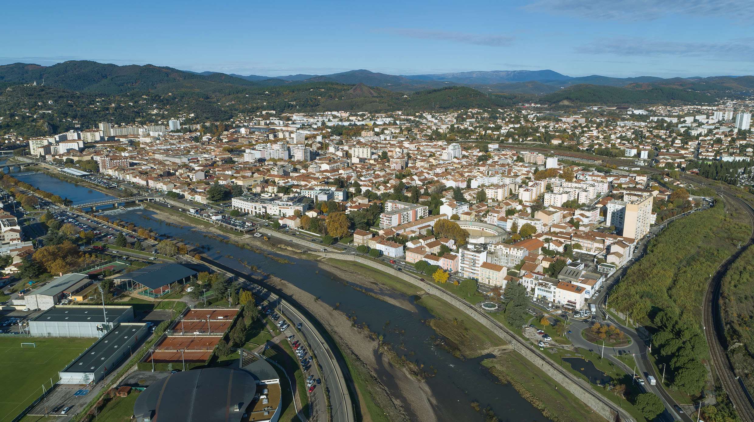   Enquête Publique Unique : Révision générale n°1 du PLU d’Alès, Mise à jour du zonage d’assainissement des eaux usées de la ville d’Alès
Éla